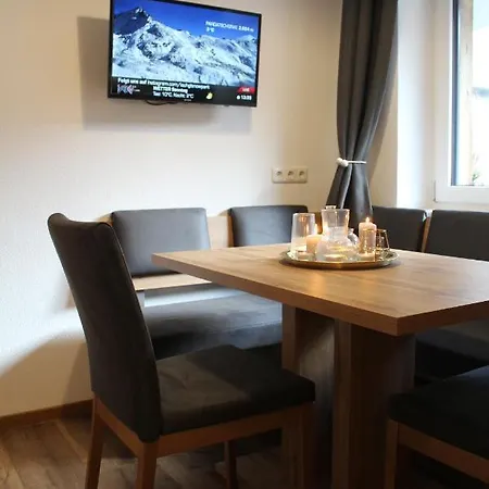 Chasa Patria Apartman *