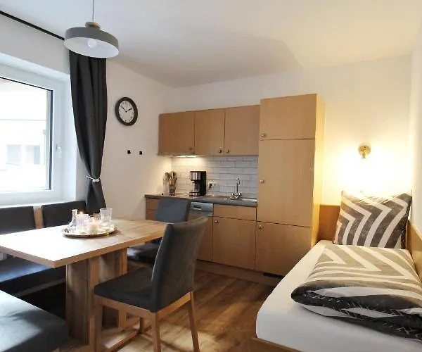 Chasa Patria アパート *