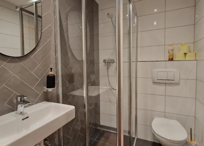 Chasa Patria アパート イシュグル